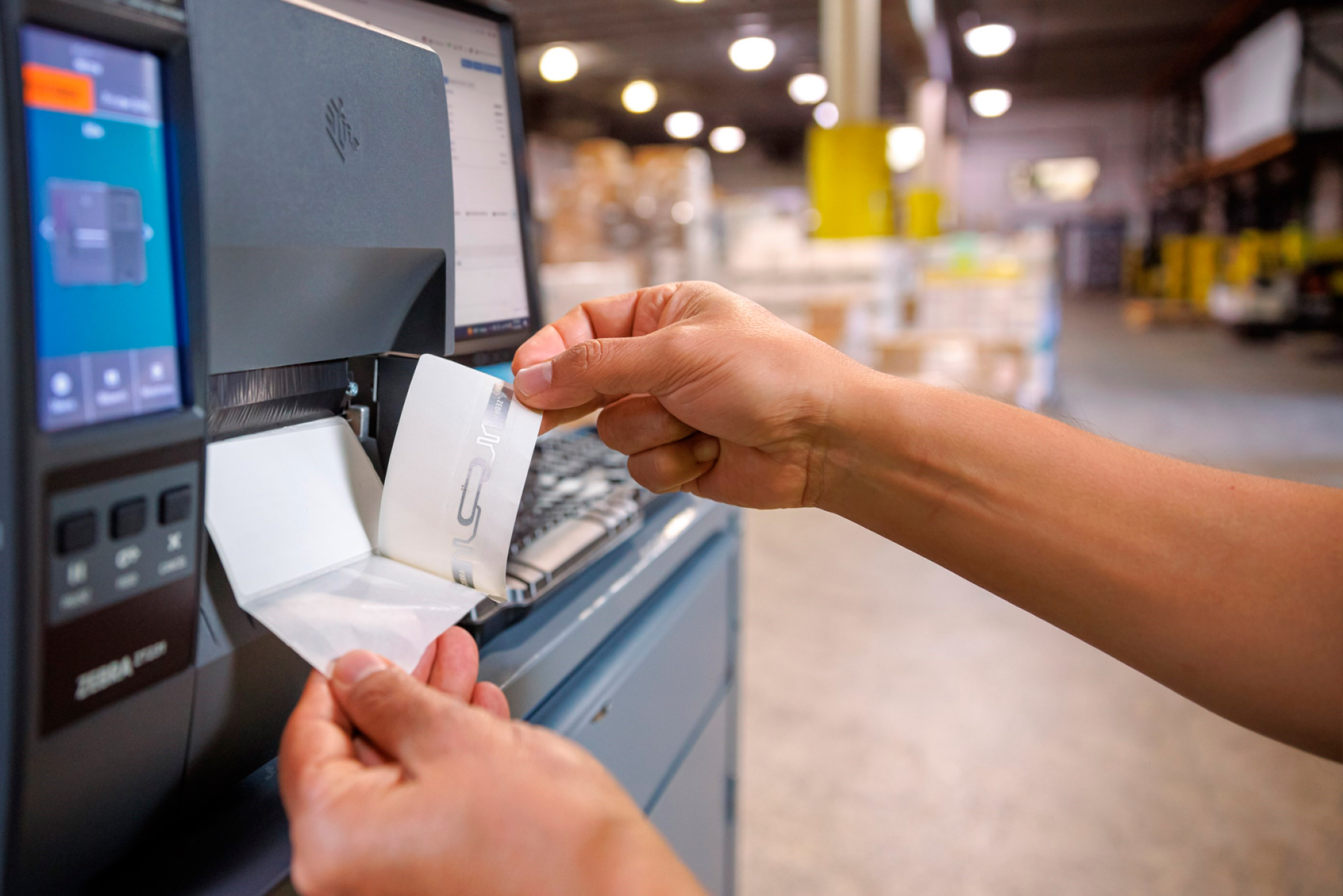 RFID-технологии в складской логистике: преимущества и внедрение