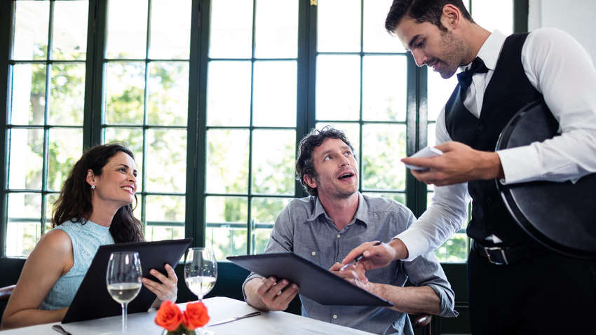 Мобильные приложения для официантов: повышаем эффективность обслуживания